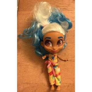 Hairdorables Series 1 Simply Sallee blue hair doll toy figure